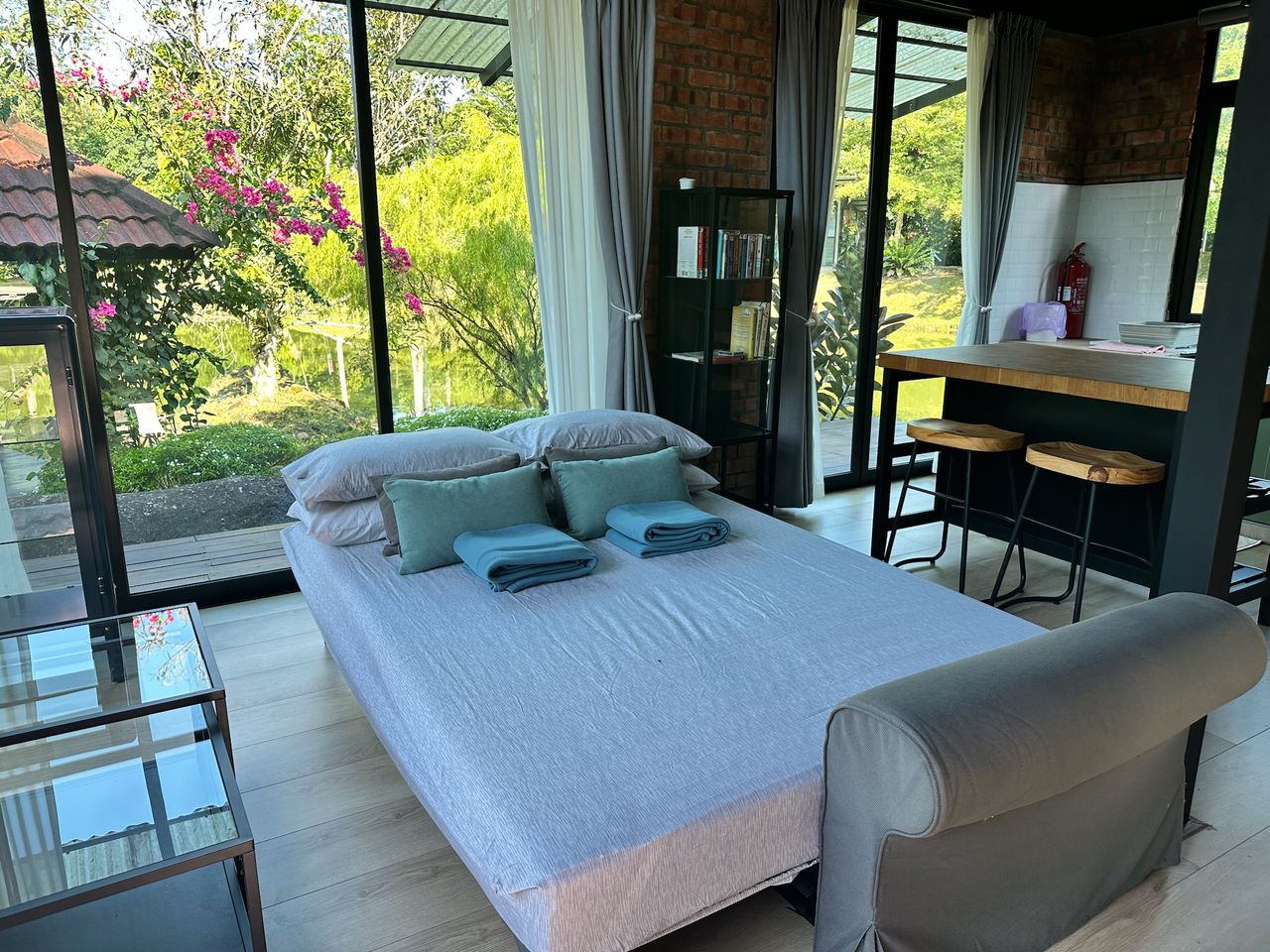 Lakeside Family Villa